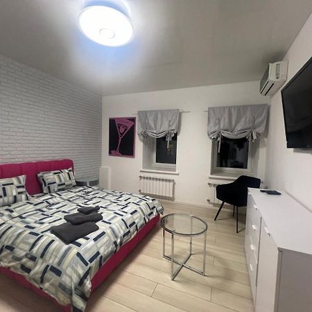 2-Room Luxury Apartment In The Center Kyjev Exteriér fotografie
