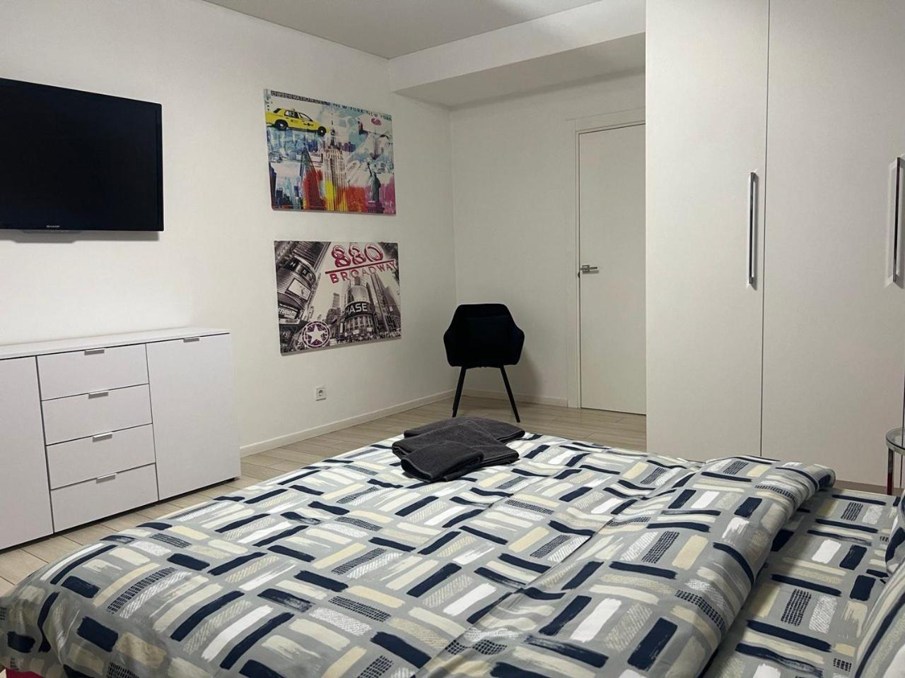 2-Room Luxury Apartment In The Center Kyjev Exteriér fotografie
