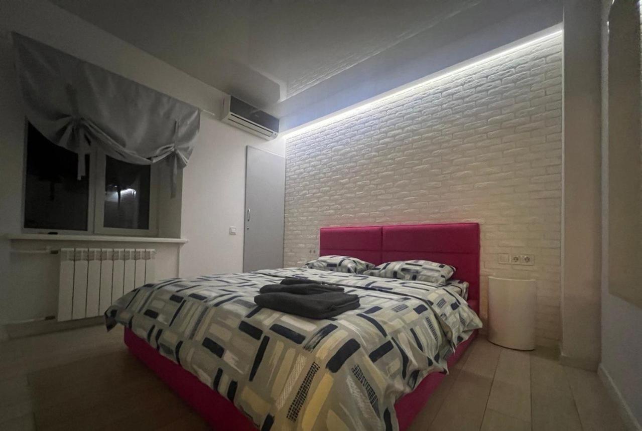 2-Room Luxury Apartment In The Center Kyjev Exteriér fotografie